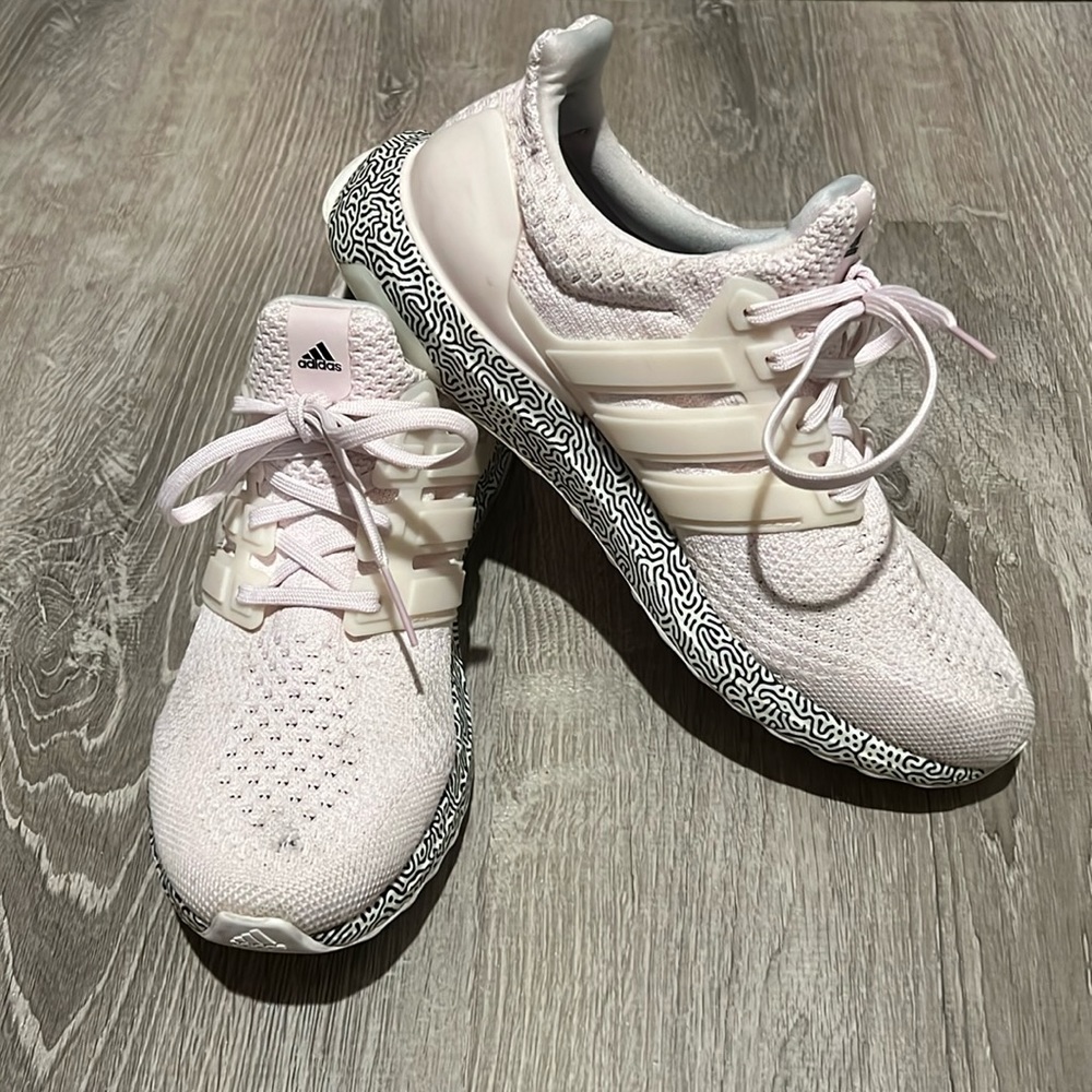 Adidas Ultraboost Alphaskin Almost Pink/ Black 8.5 Womens Sneakers
